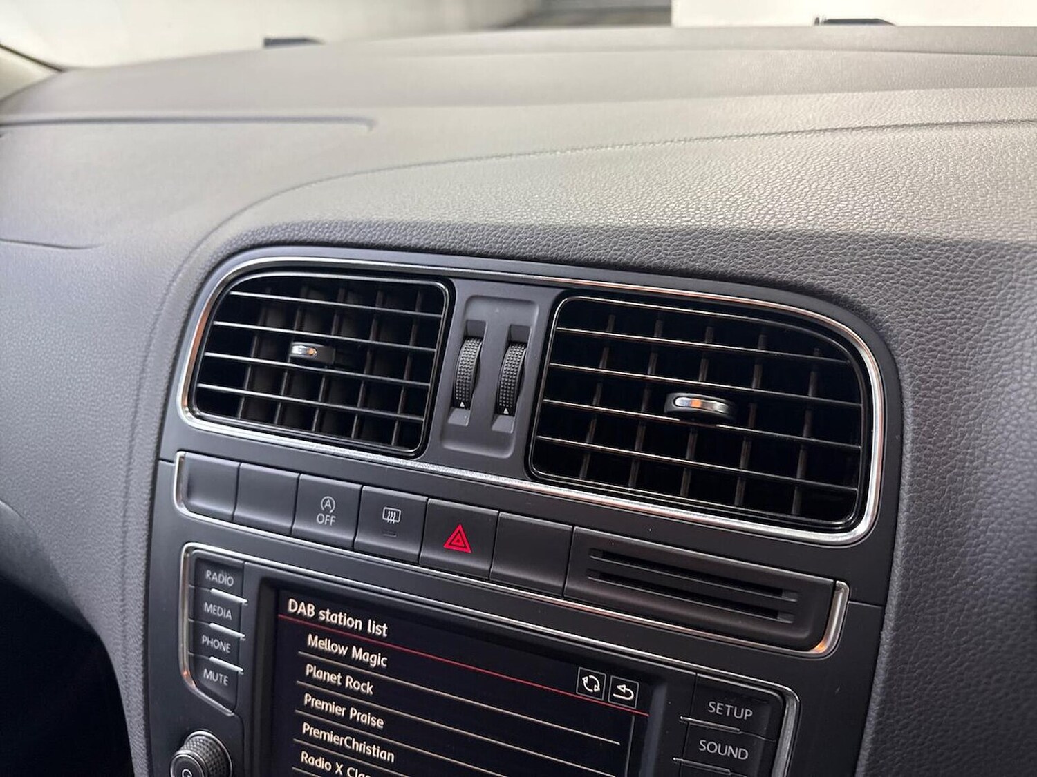 Used Volkswagen Polo 2015 for sale - 78192464: Photo 22