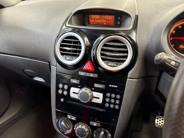 Used Vauxhall Corsa 2012 for sale - 76157176: Photo 11