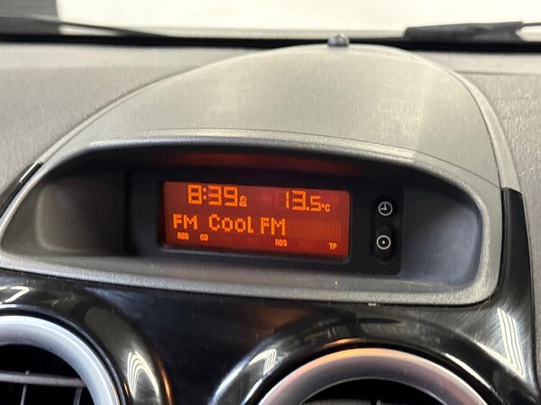 Used Vauxhall Corsa 2012 for sale - 76157176: Photo 23