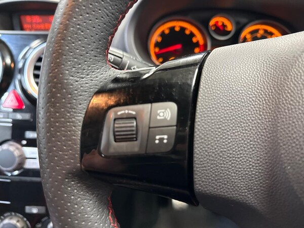 Used Vauxhall Corsa 2012 for sale - 76157176: Photo 25