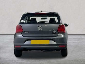 Used Volkswagen Polo 2015 for sale - 78267341: Photo