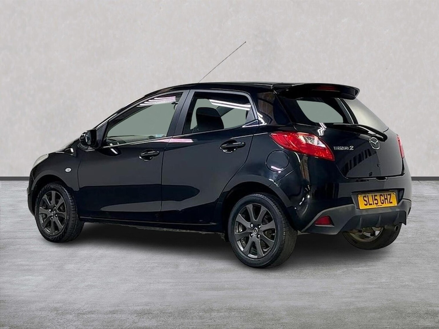 Used Mazda Mazda2 2015 for sale - 76170765: Photo 2