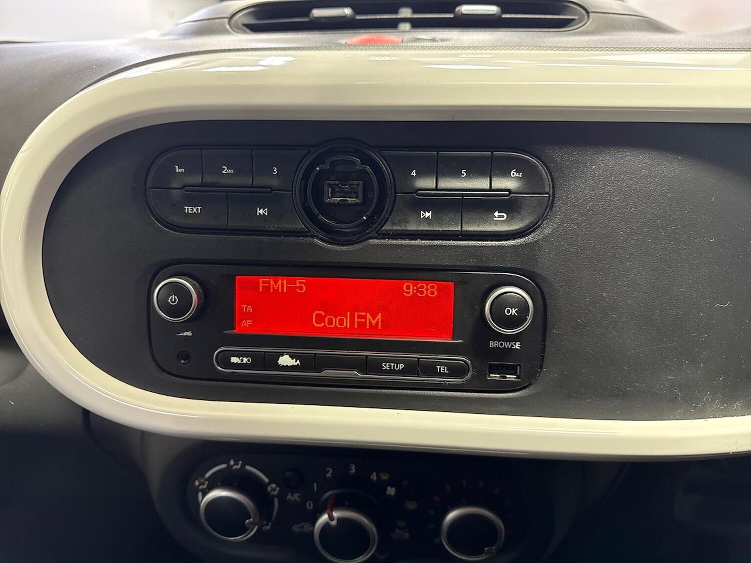 Used Renault Twingo 2016 for sale - 78192392: Photo 13