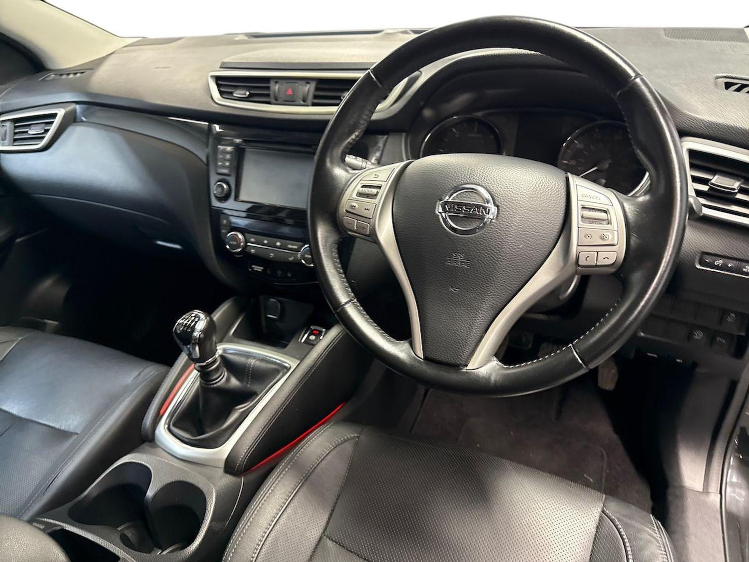 Used Nissan Qashqai 2014 for sale - 76436543: Photo 9