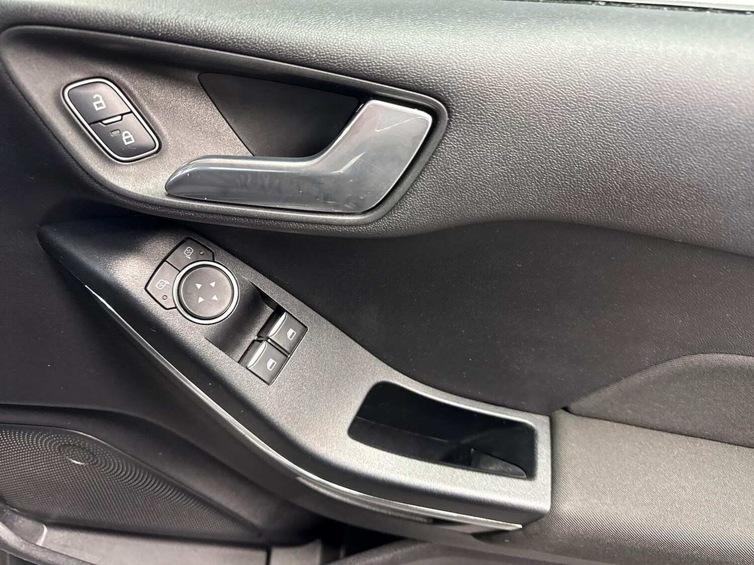 Used Ford Fiesta 2017 for sale - 76225043: Photo 21