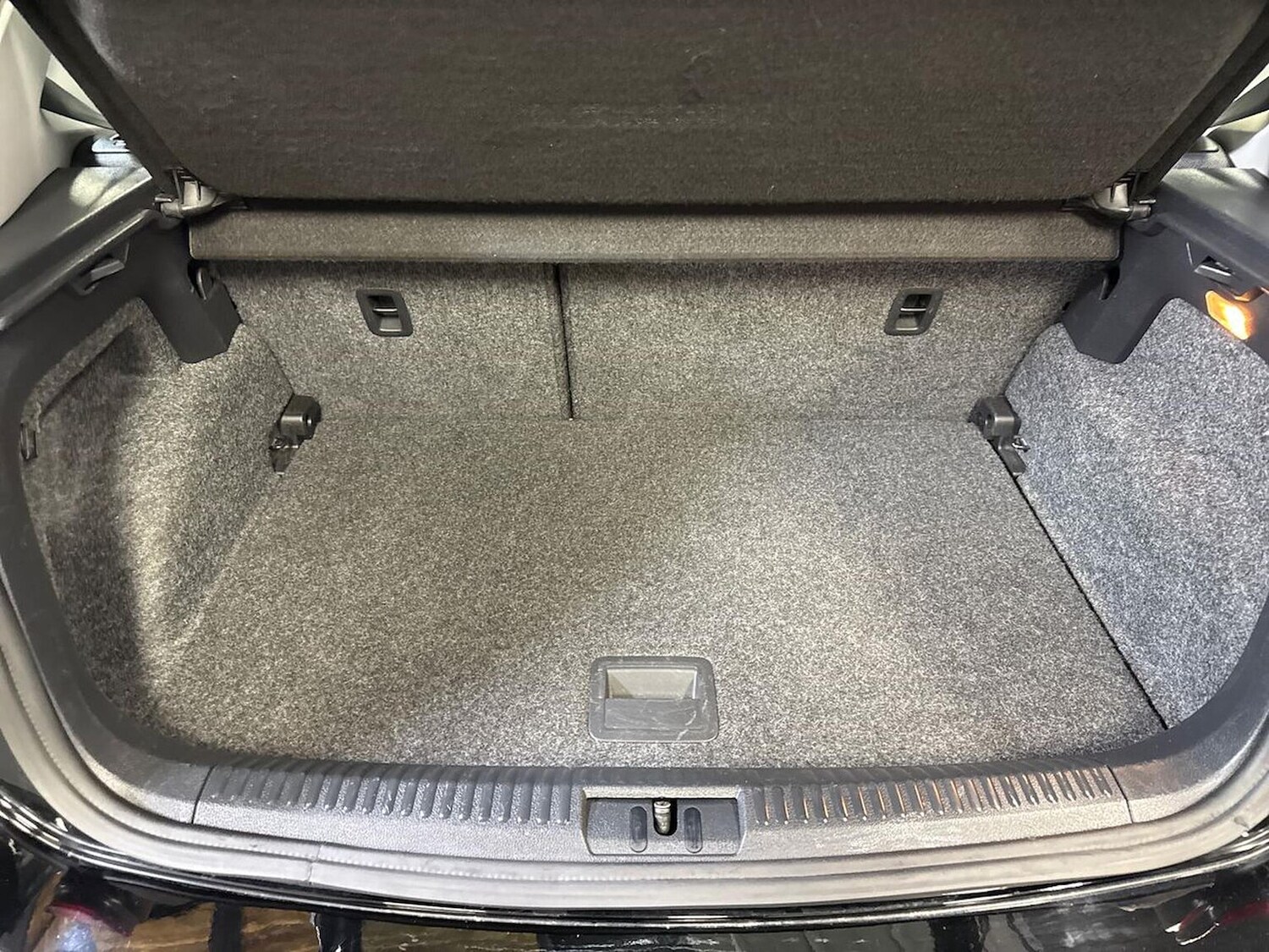 Used Volkswagen Polo 2015 for sale - 76076448: Photo 17