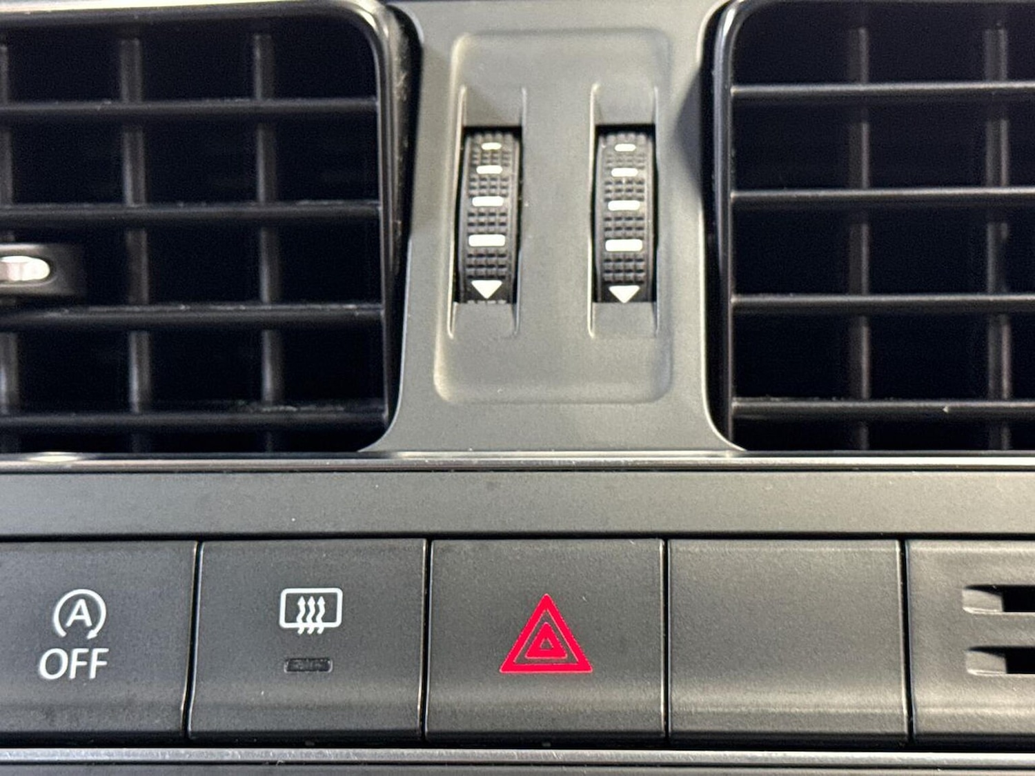 Used Volkswagen Polo 2015 for sale - 76076448: Photo 22