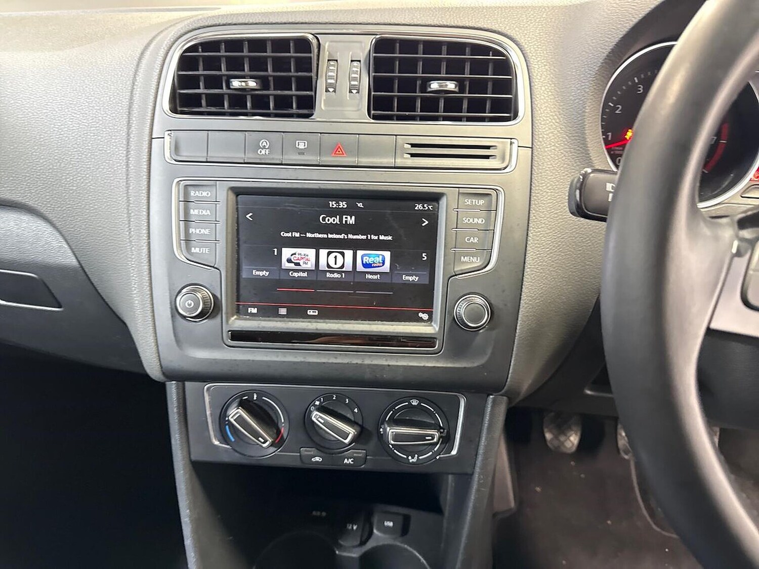 Used Volkswagen Polo 2015 for sale - 76076448: Photo 23