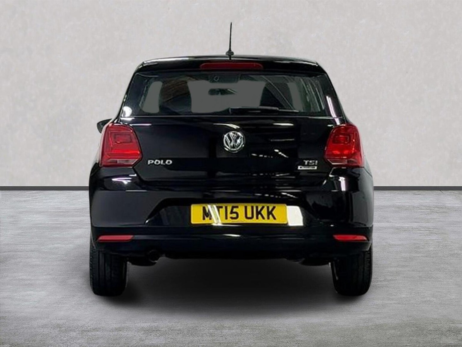 Used Volkswagen Polo 2015 for sale - 76076448: Photo 4