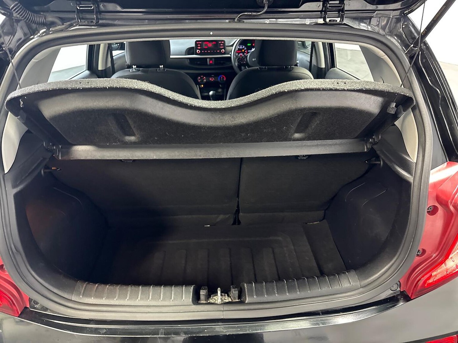 Used Kia Picanto 2022 for sale - 76968960: Photo 17