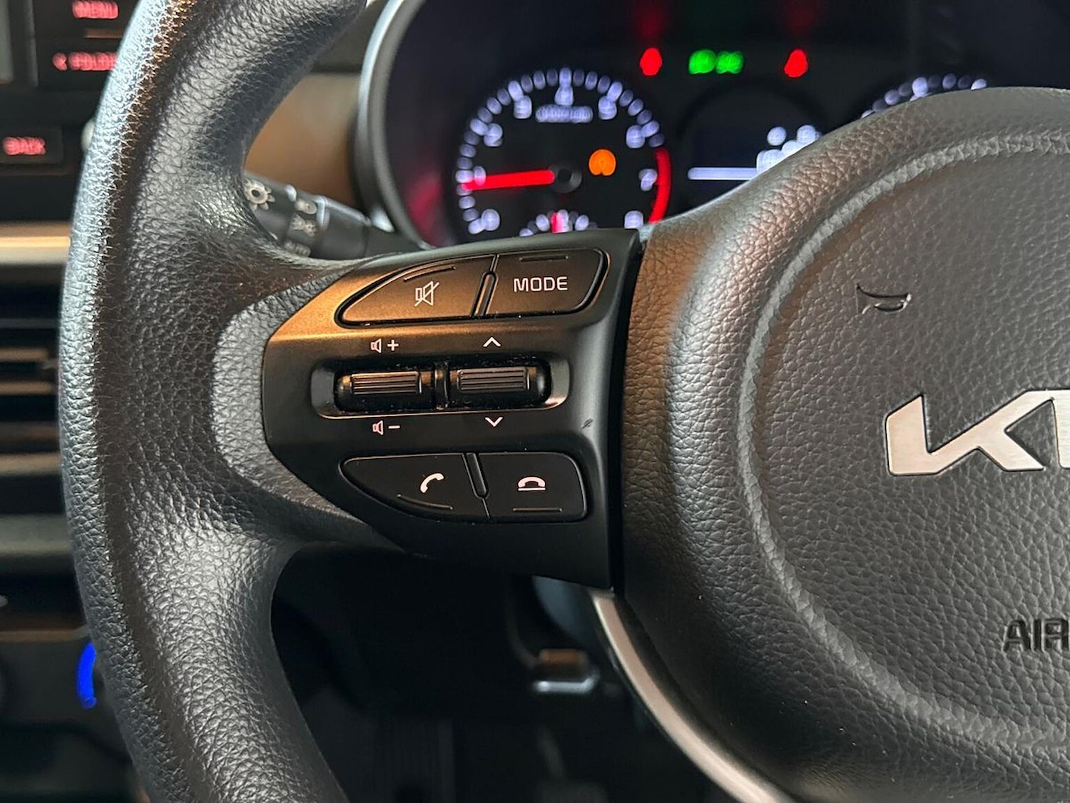 Used Kia Picanto 2022 for sale - 76968960: Photo 24