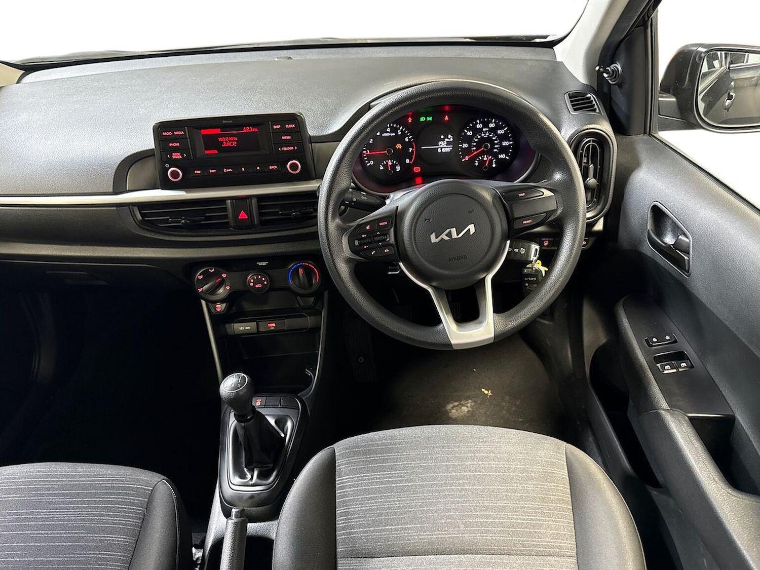 Used Kia Picanto 2022 for sale - 76968960: Photo 9