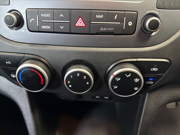 Used Hyundai i10 2019 for sale - 76275166: Photo 22