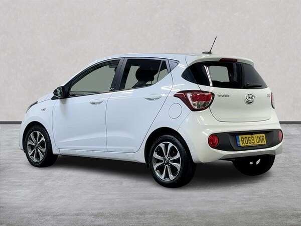 Used Hyundai i10 2019 for sale - 76275166: Photo 2
