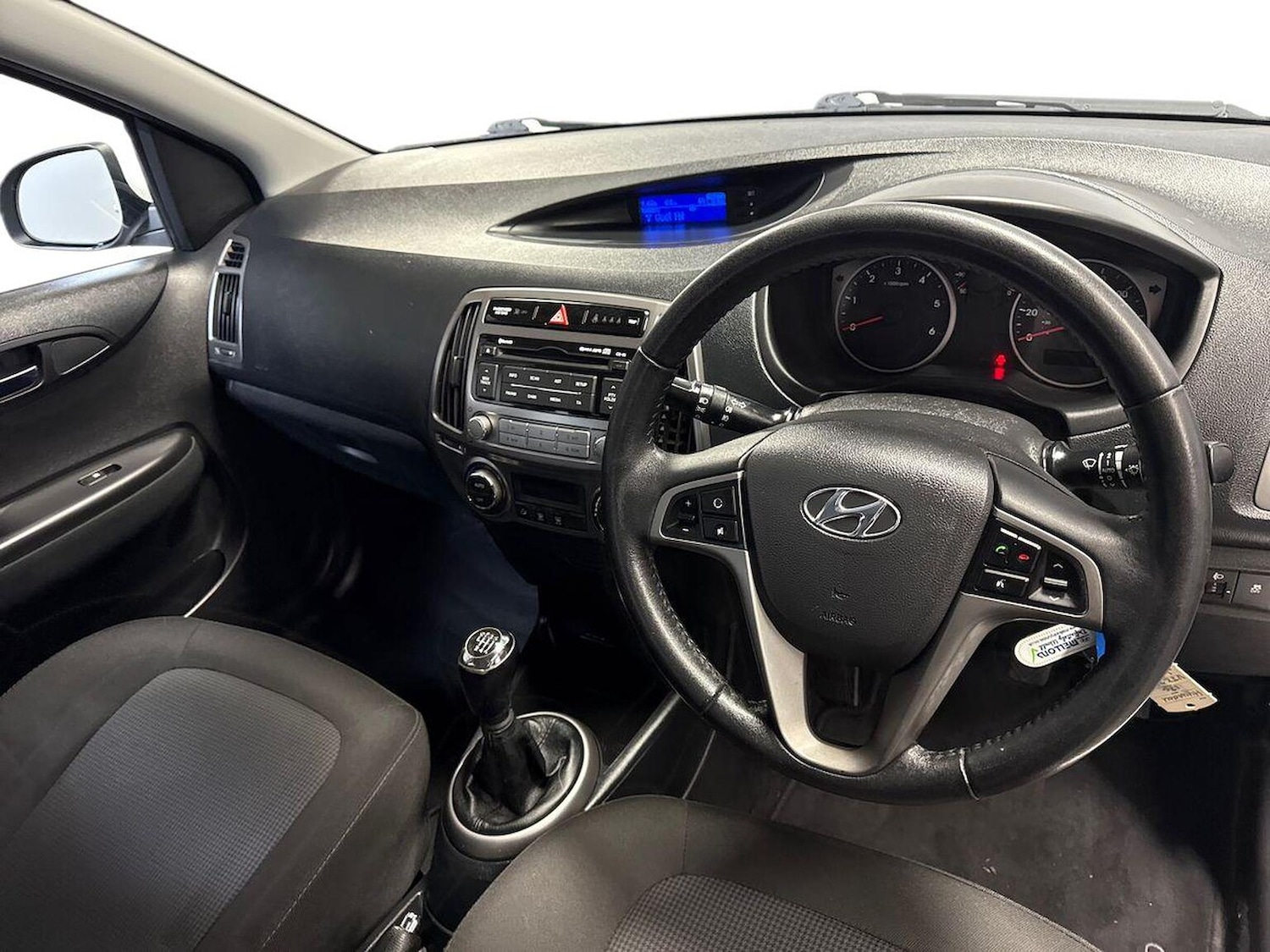 Used Hyundai i20 2013 for sale - 76687342: Photo 15