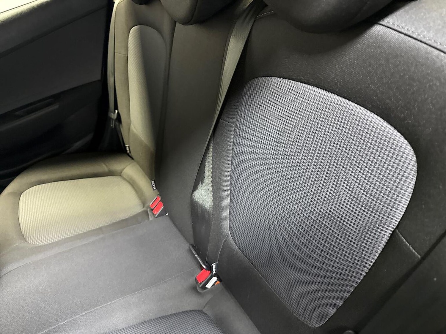 Used Hyundai i20 2013 for sale - 76687342: Photo 16