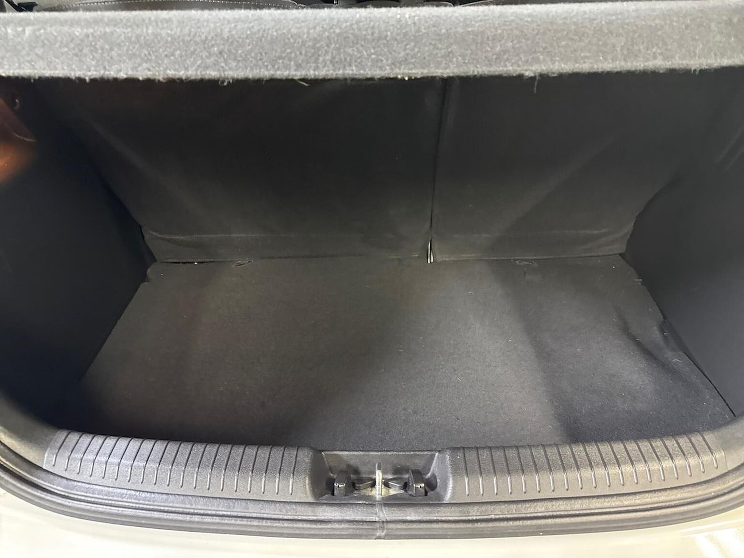 Used Hyundai i20 2013 for sale - 76687342: Photo 17