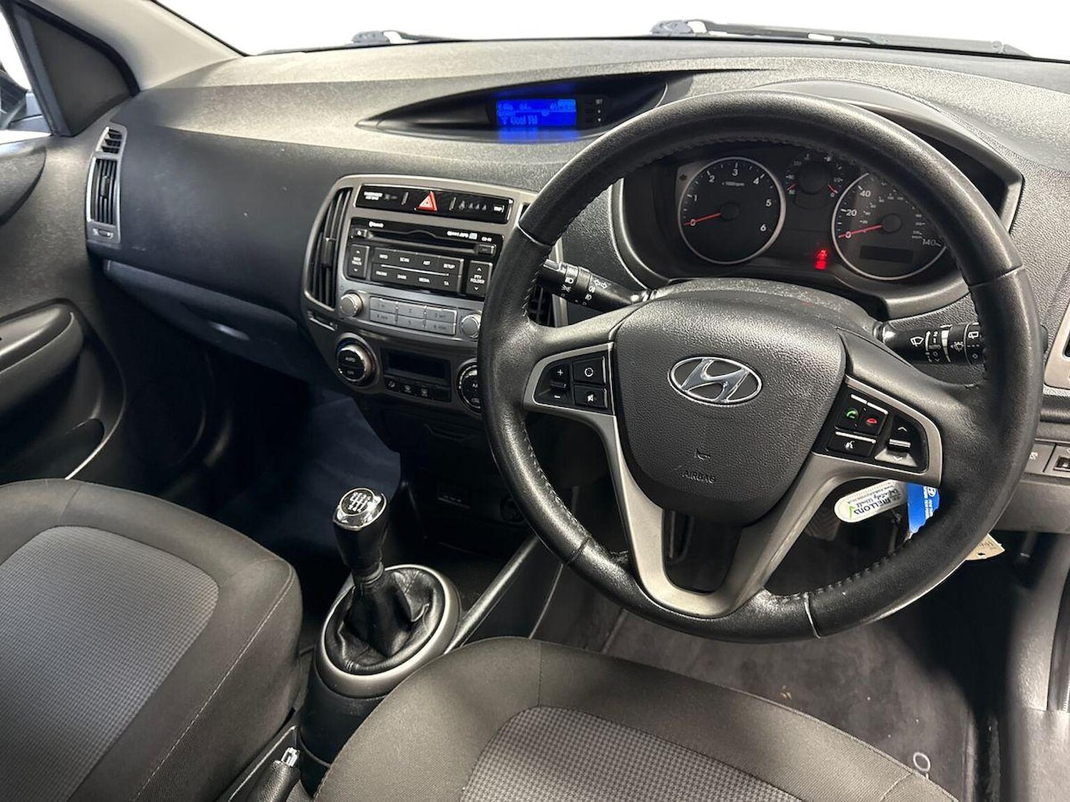 Used Hyundai i20 2013 for sale - 76687342: Photo 9