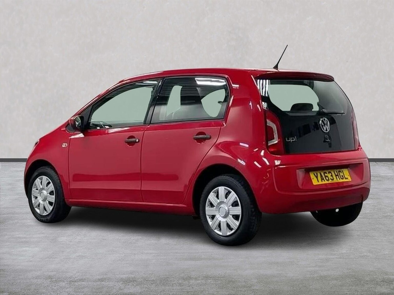 Used Volkswagen up! 2014 for sale - 78064446: Photo 2