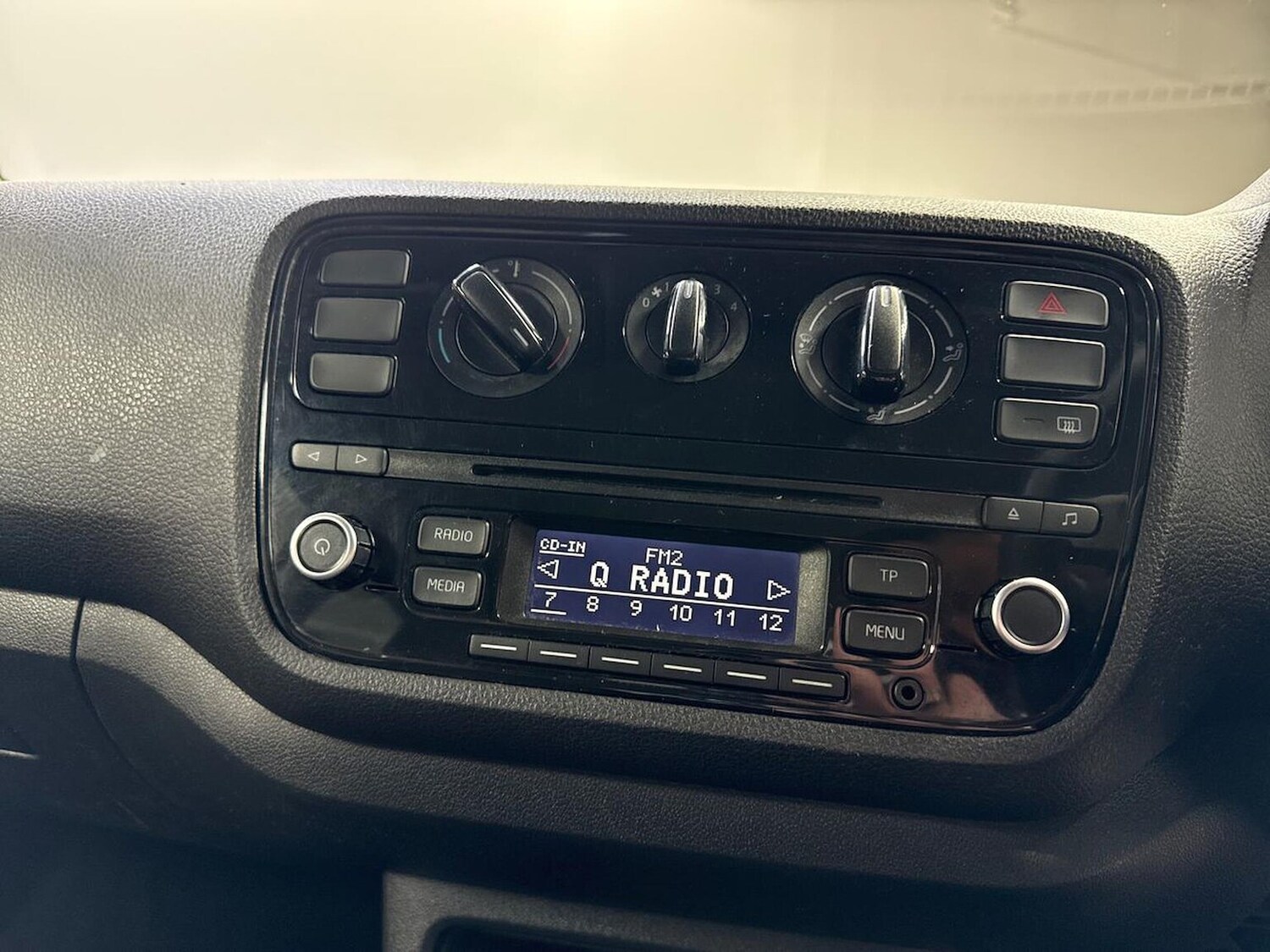 Used Volkswagen up! 2014 for sale - 78064446: Photo 23