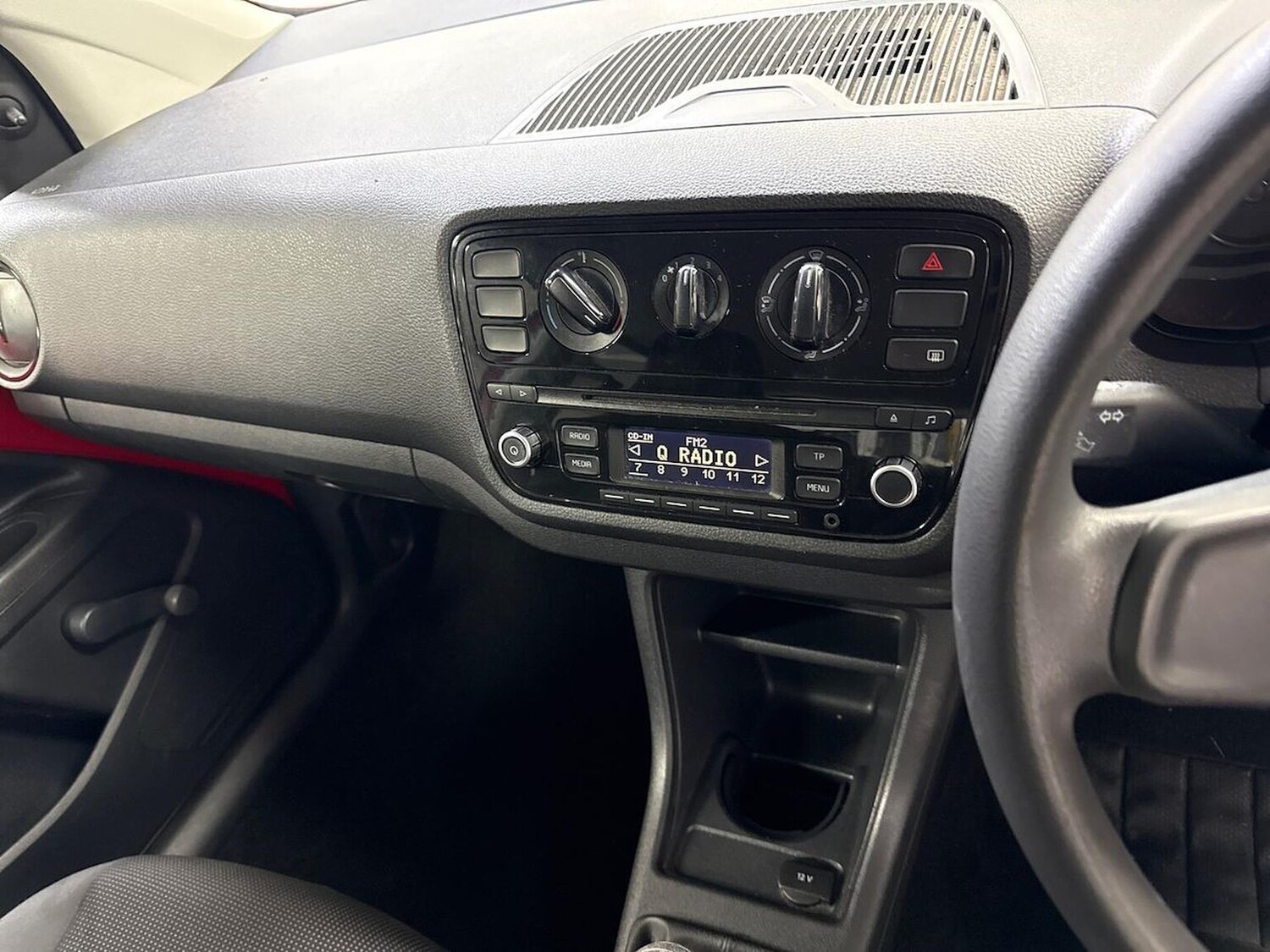 Used Volkswagen up! 2014 for sale - 78064446: Photo 25