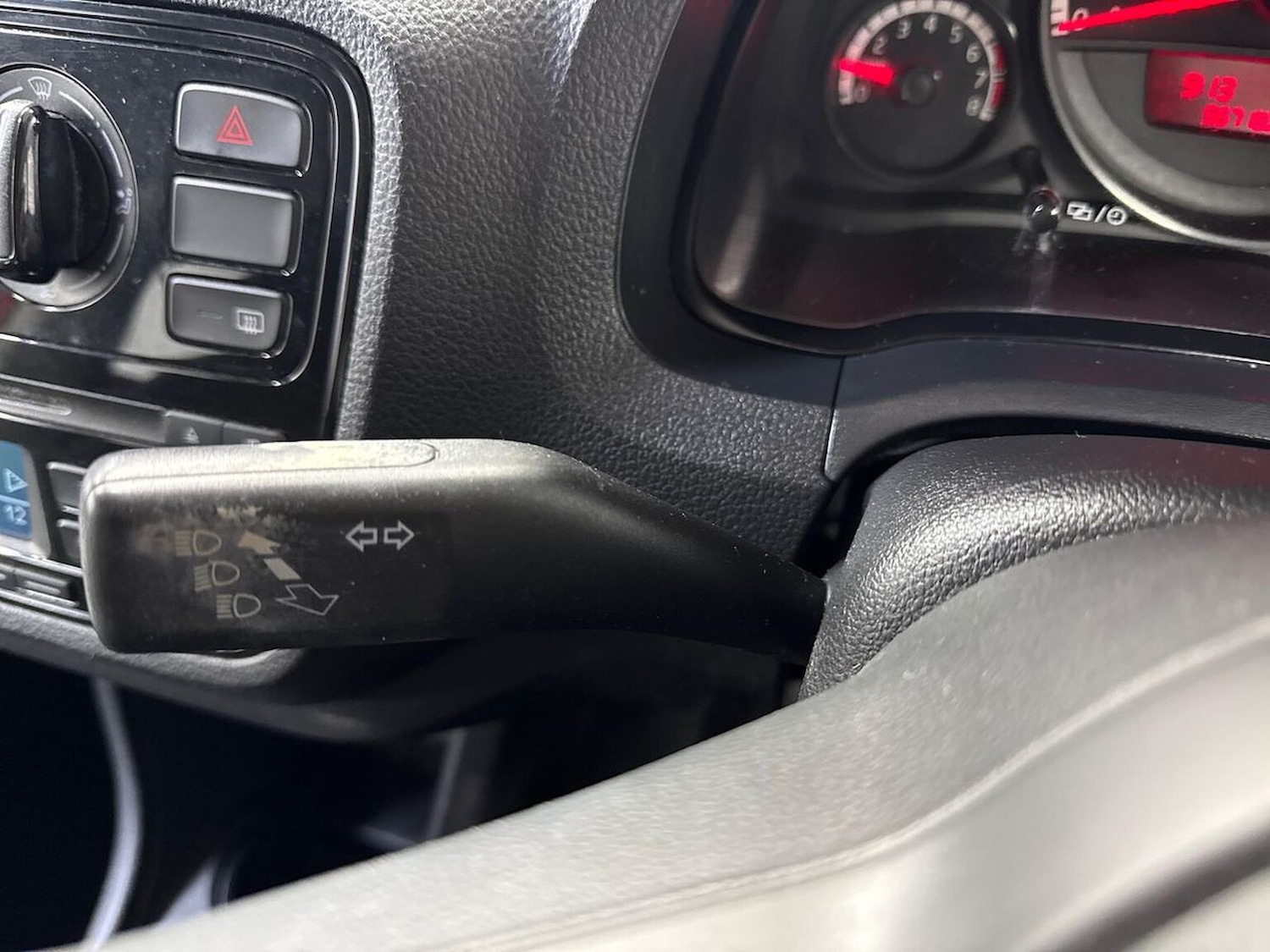 Used Volkswagen up! 2014 for sale - 78064446: Photo 29