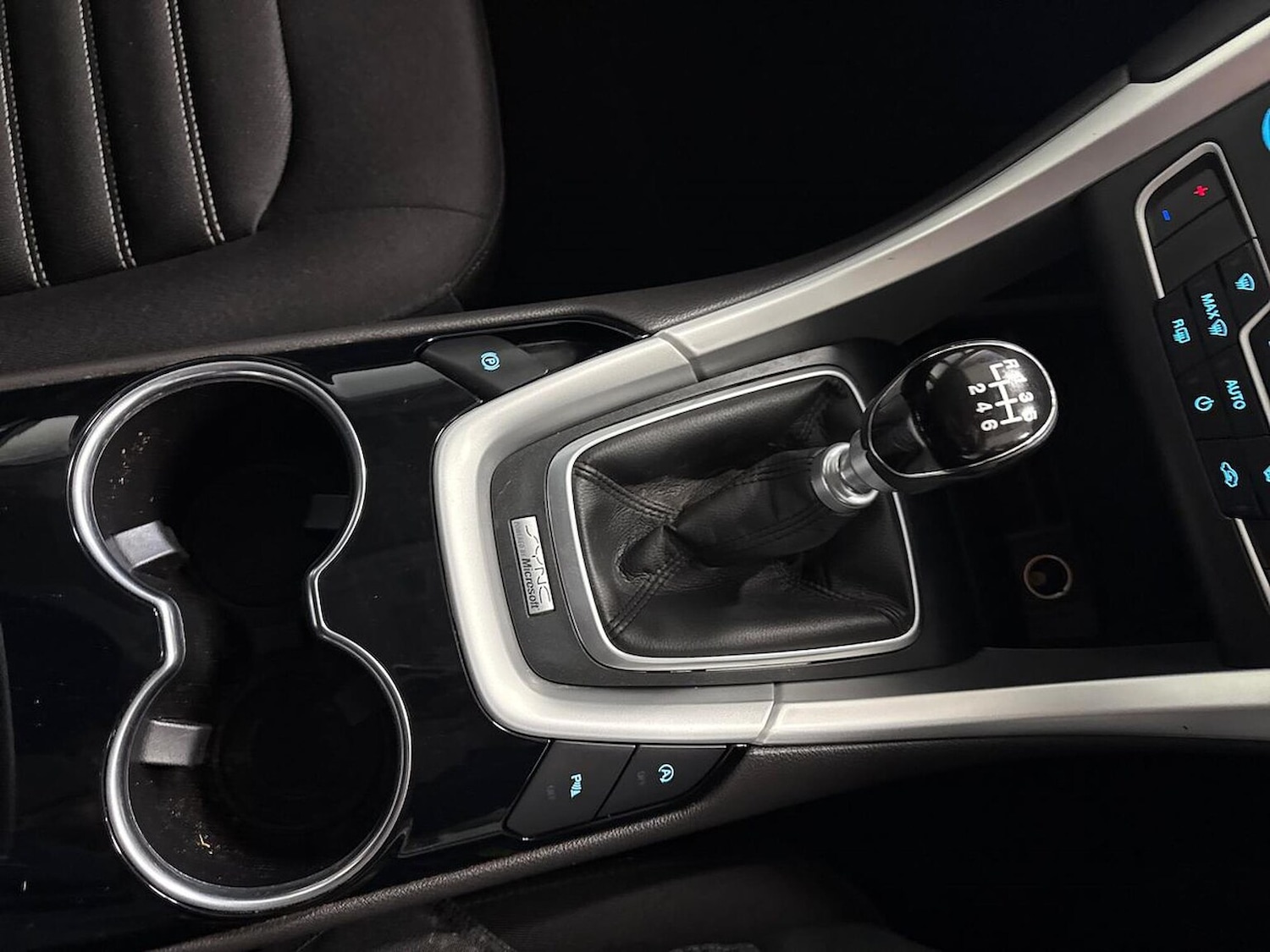 Used Ford Mondeo 2015 for sale - 76897126: Photo 13