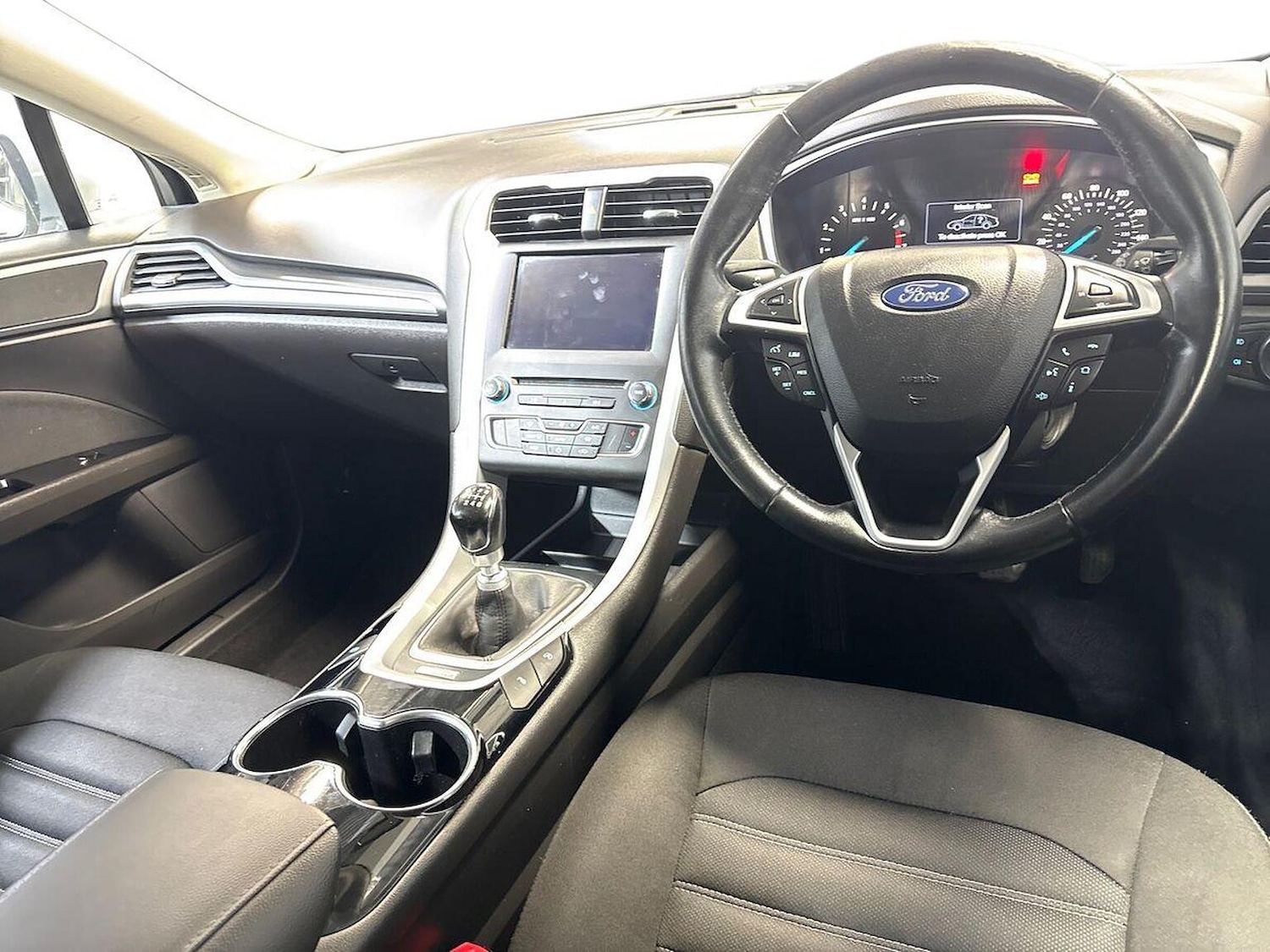 Used Ford Mondeo 2015 for sale - 76897126: Photo 15