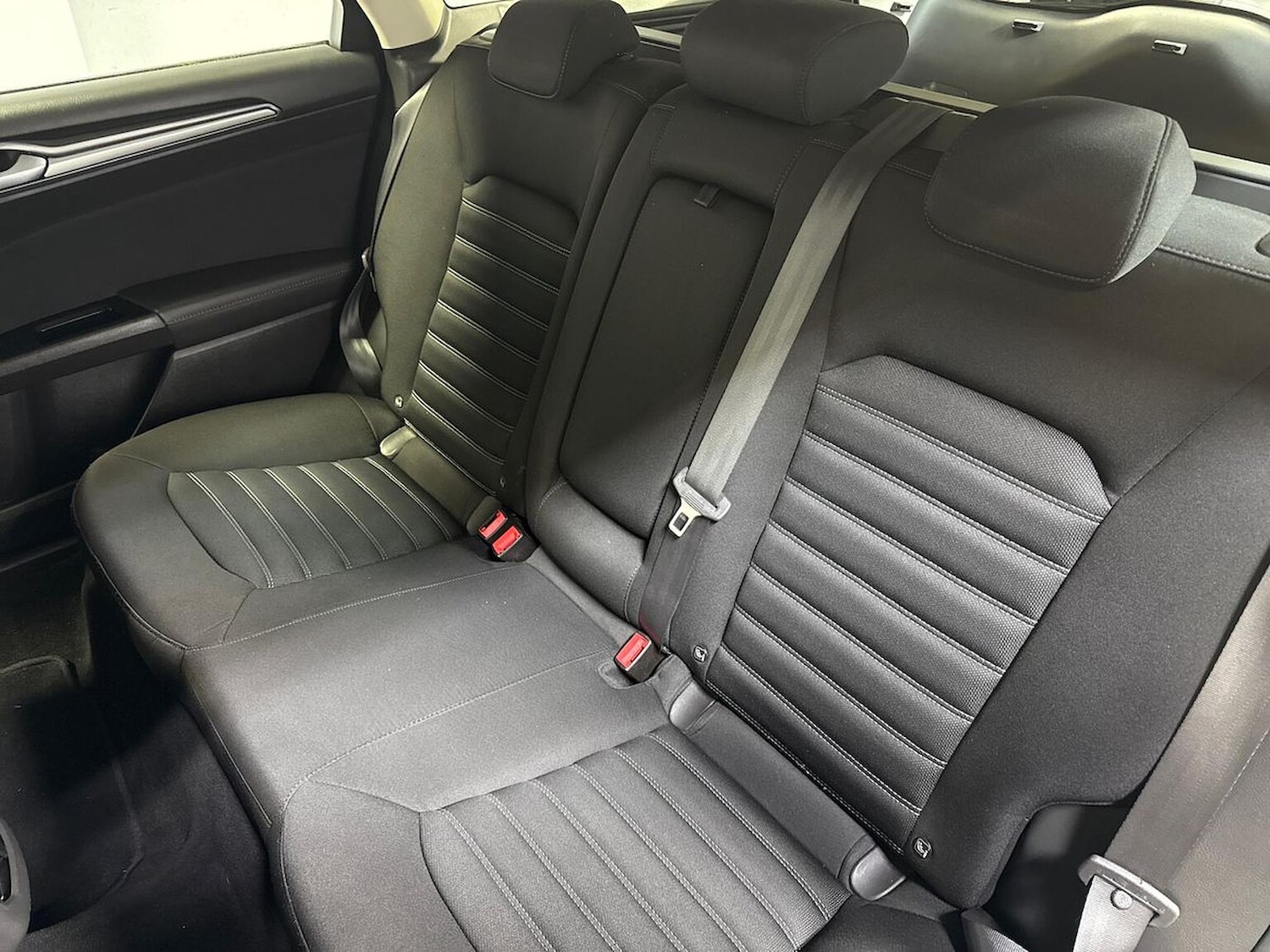 Used Ford Mondeo 2015 for sale - 76897126: Photo 16