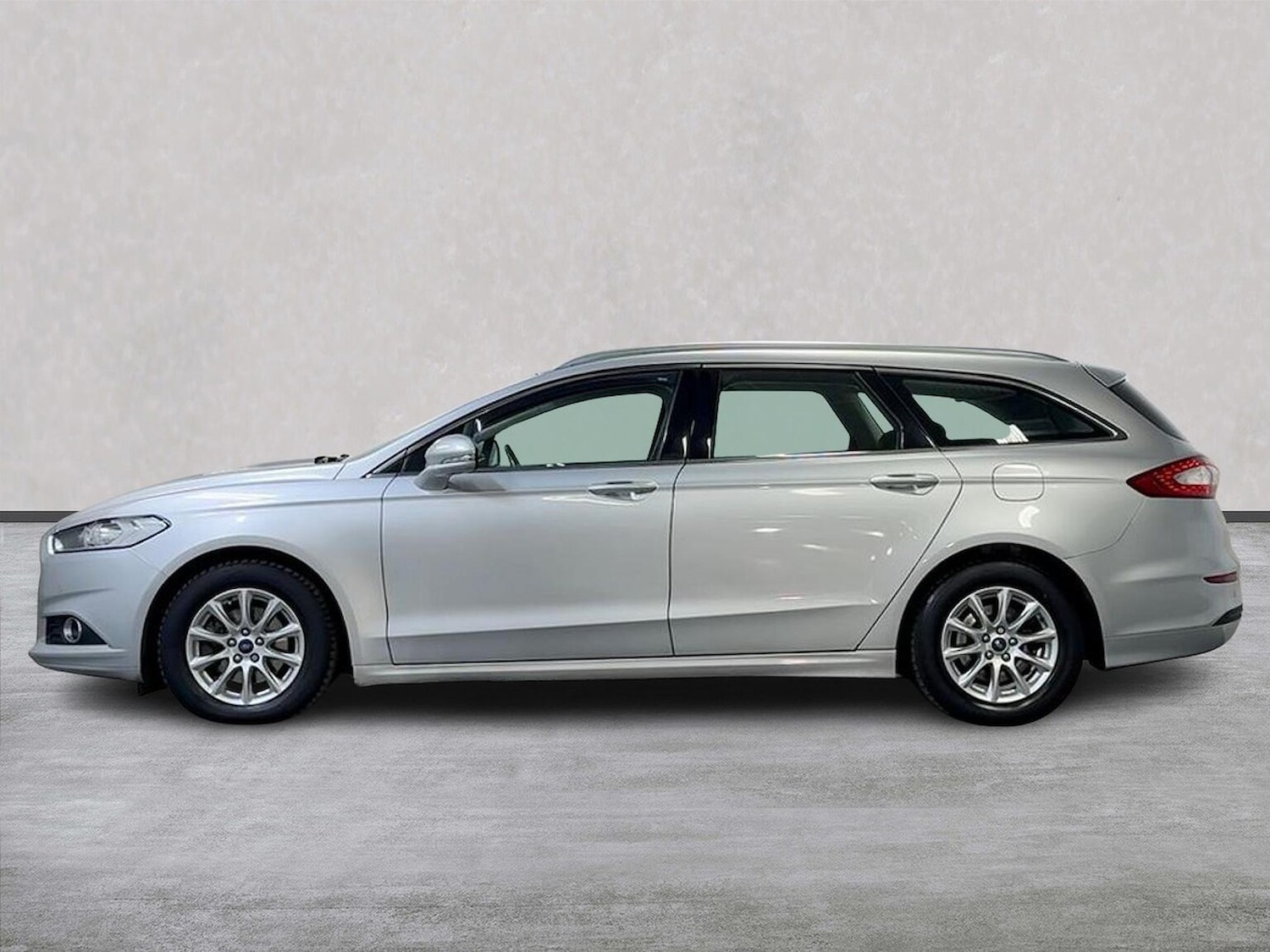 Used Ford Mondeo 2015 for sale - 76897126: Photo 19