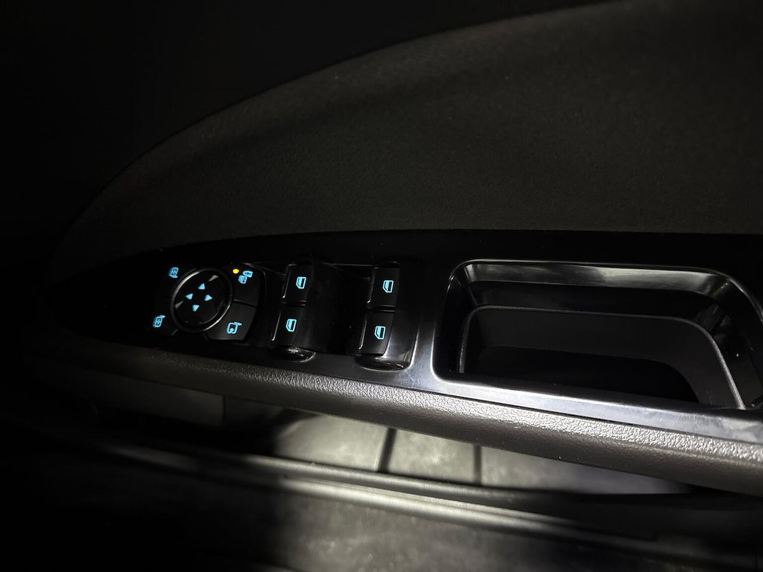 Used Ford Mondeo 2015 for sale - 76897126: Photo 21