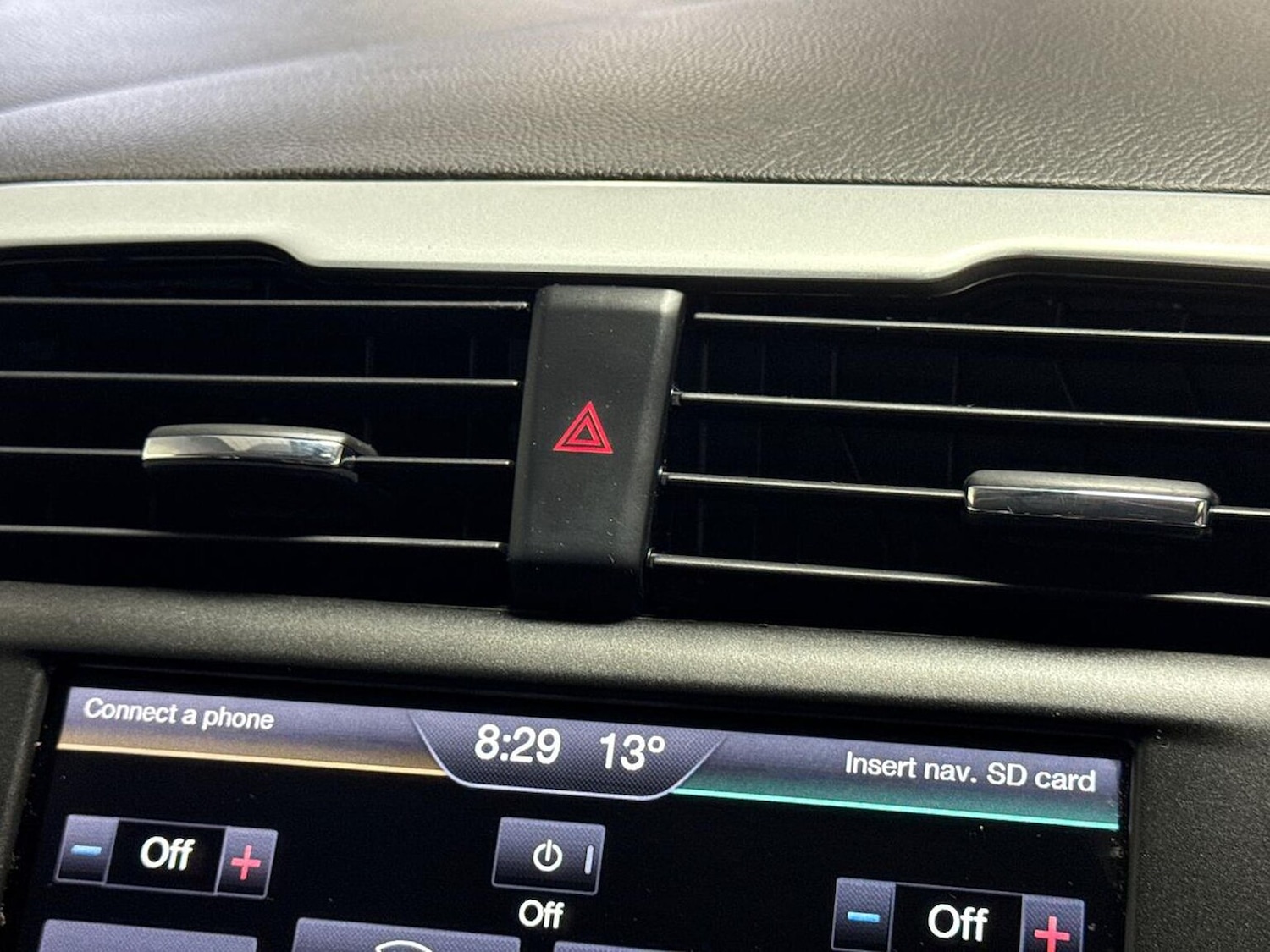 Used Ford Mondeo 2015 for sale - 76897126: Photo 22