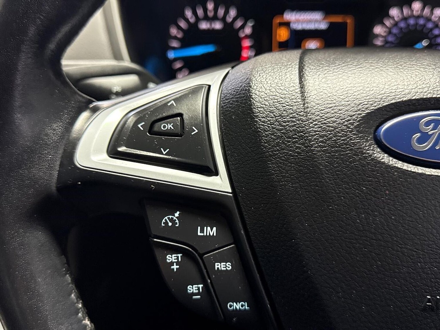 Used Ford Mondeo 2015 for sale - 76897126: Photo 24