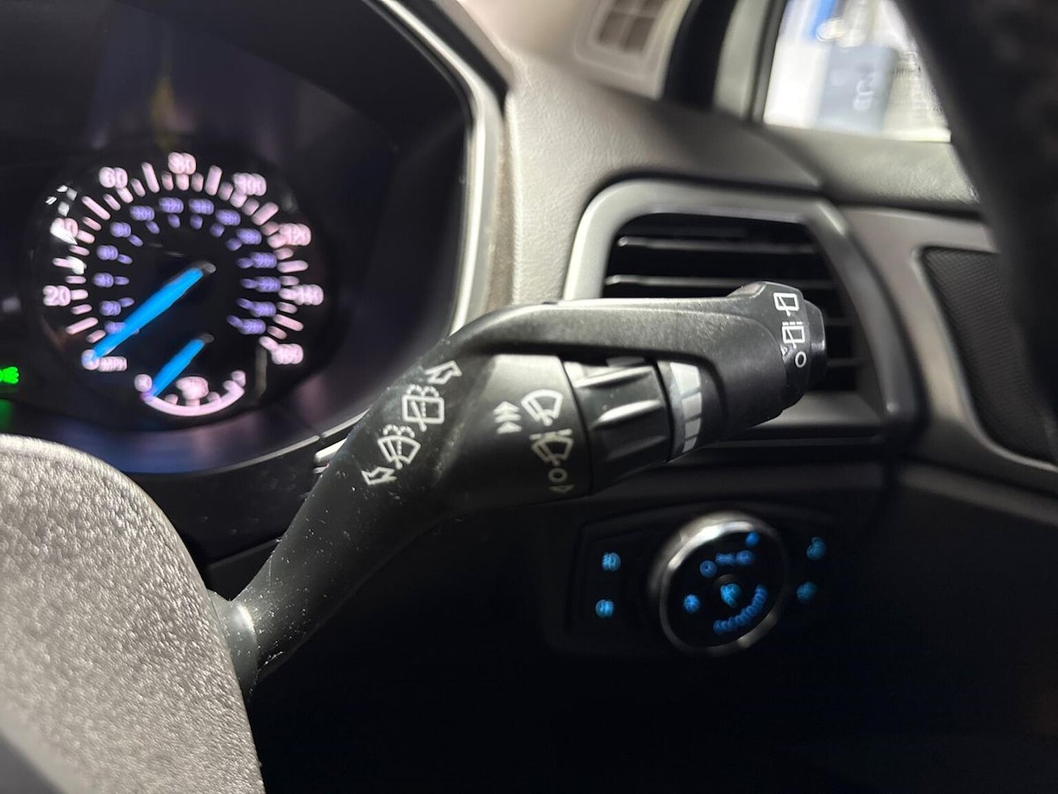 Used Ford Mondeo 2015 for sale - 76897126: Photo 27