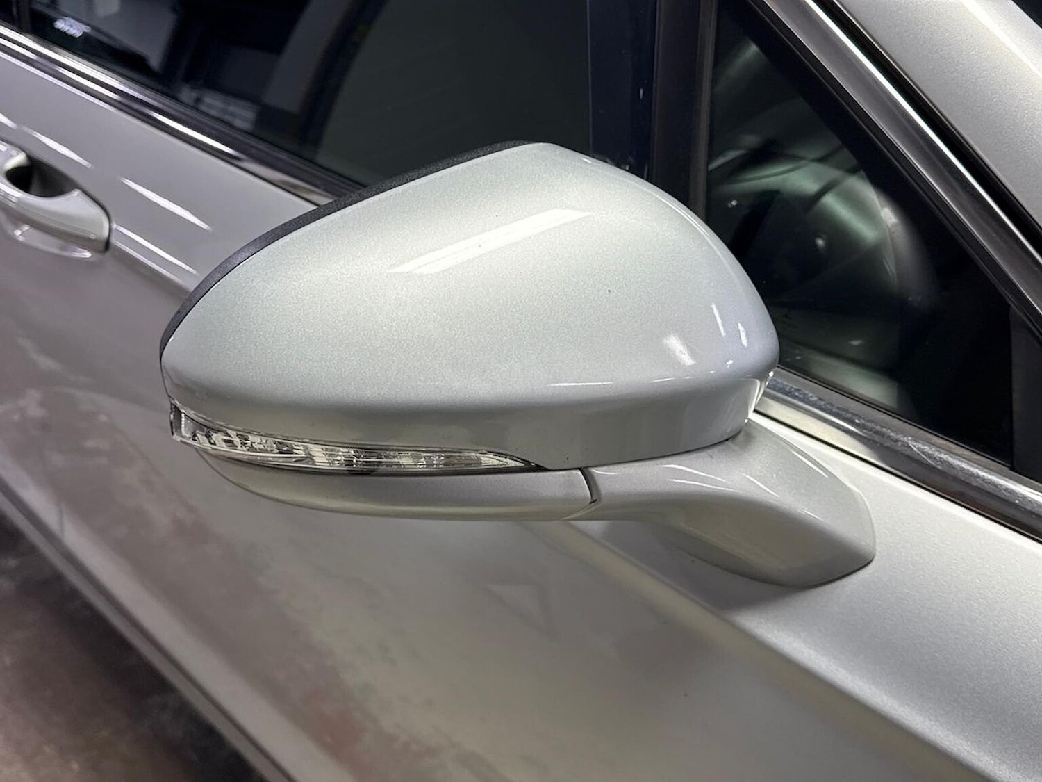 Used Ford Mondeo 2015 for sale - 76897126: Photo 30