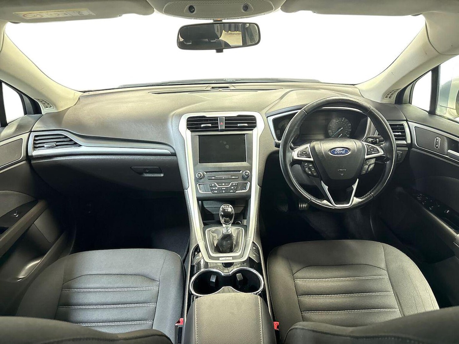 Used Ford Mondeo 2015 for sale - 76897126: Photo 8