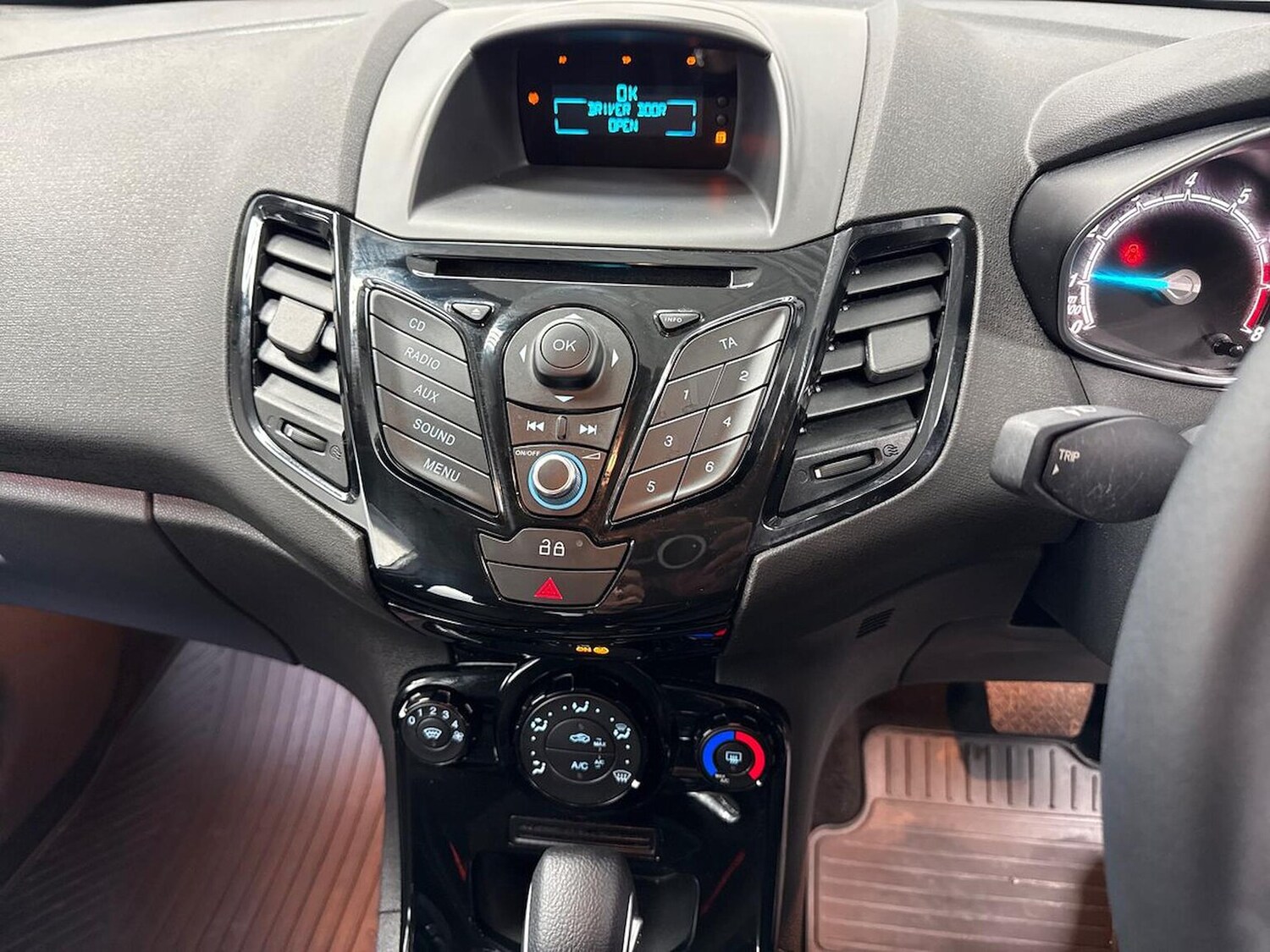 Used Ford Fiesta 2014 for sale - 78192417: Photo 13