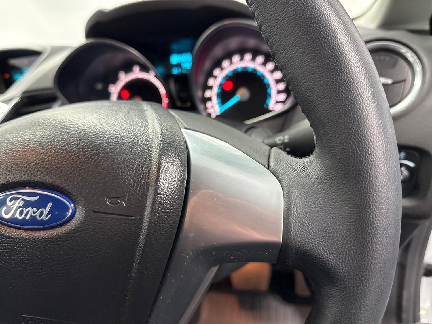 Used Ford Fiesta 2014 for sale - 78192417: Photo 27