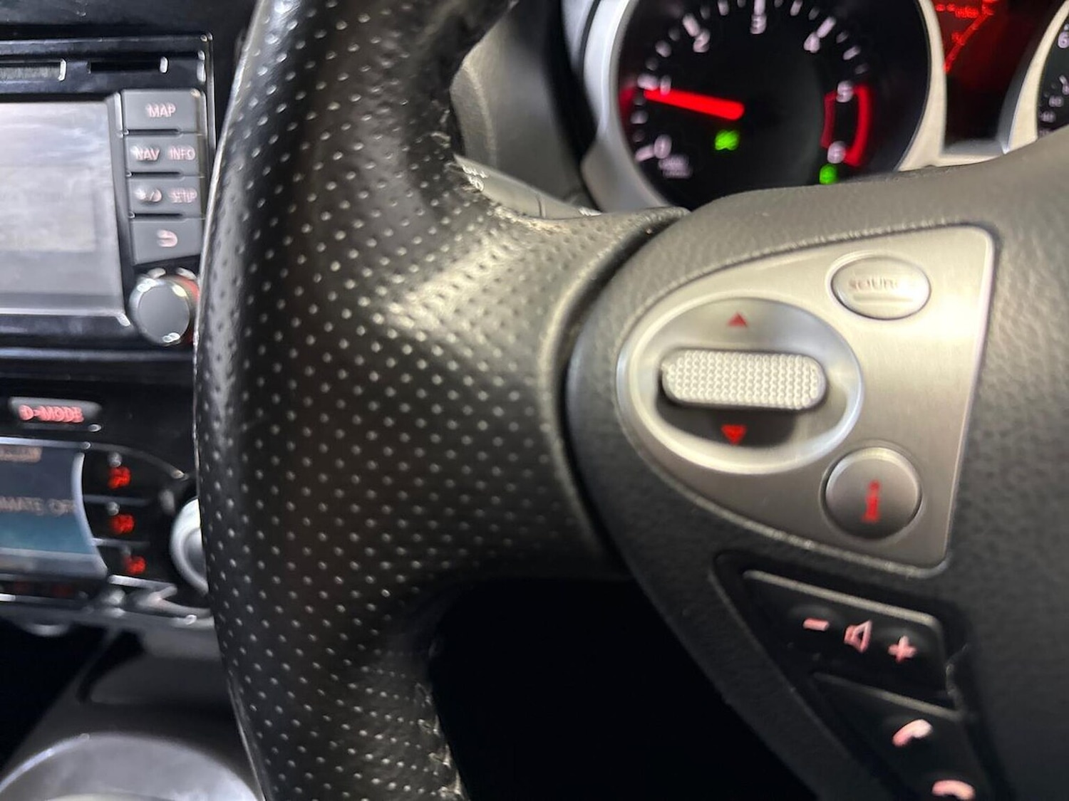 Used Nissan Juke 2017 for sale - 77065745: Photo 24