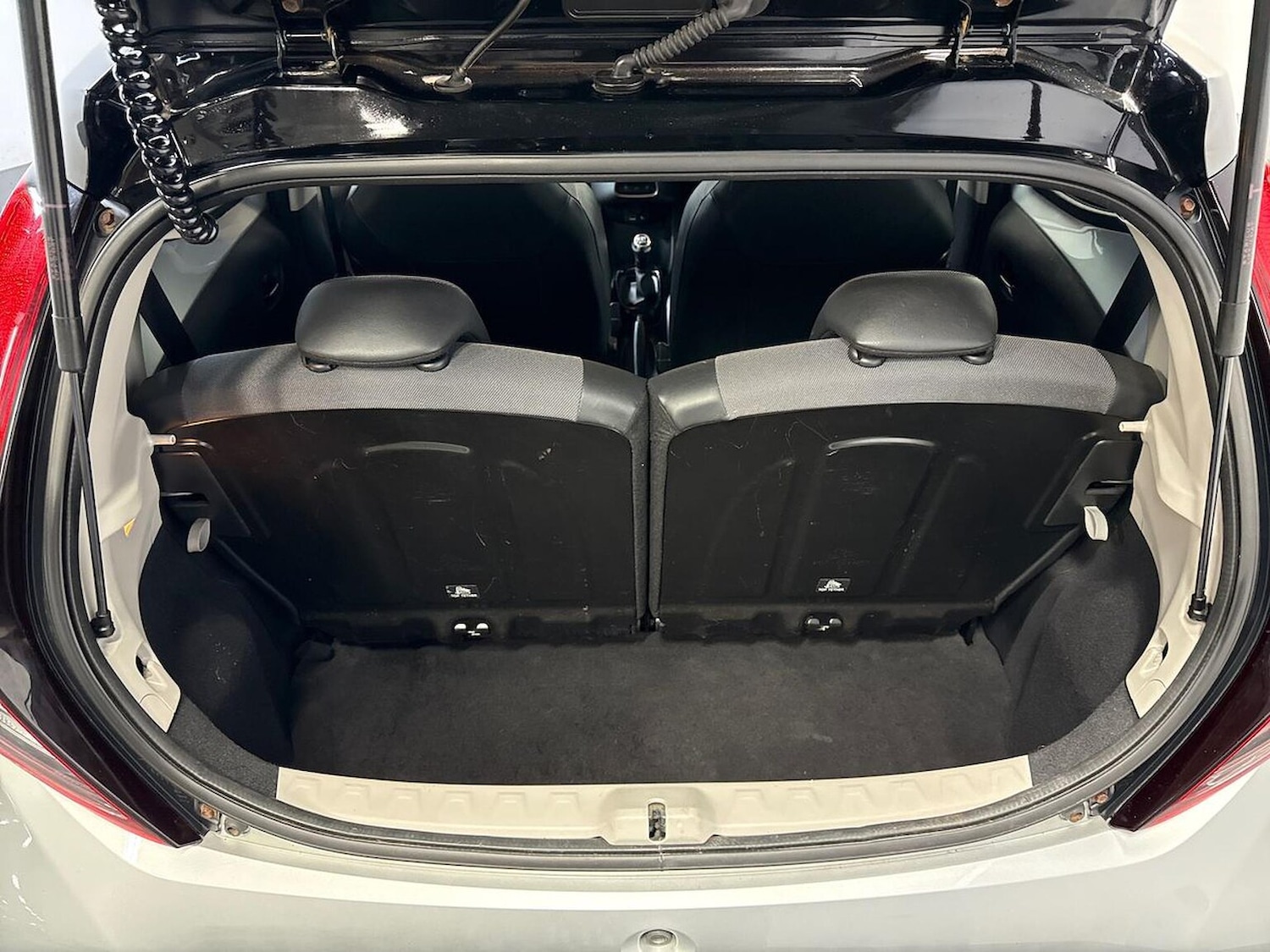 Used Toyota AYGO 2019 for sale - 77954089: Photo 17