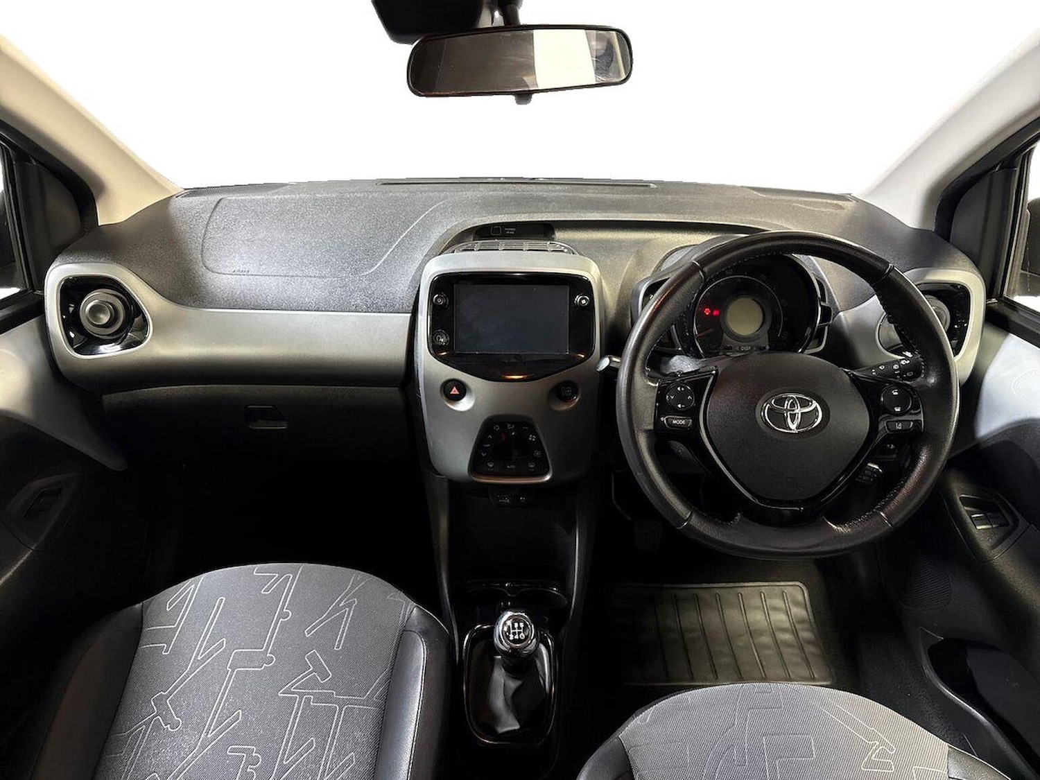 Used Toyota AYGO 2019 for sale - 77954089: Photo 8