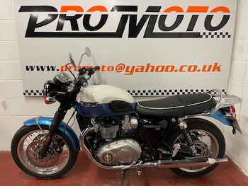 Used Triumph BONNEVILLE 2022 for sale - bike-77818523: Photo