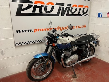 Used Triumph BONNEVILLE 2022 for sale - bike-77818523: Photo