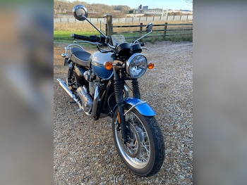 Used Triumph BONNEVILLE 2022 for sale - bike-77818523: Photo