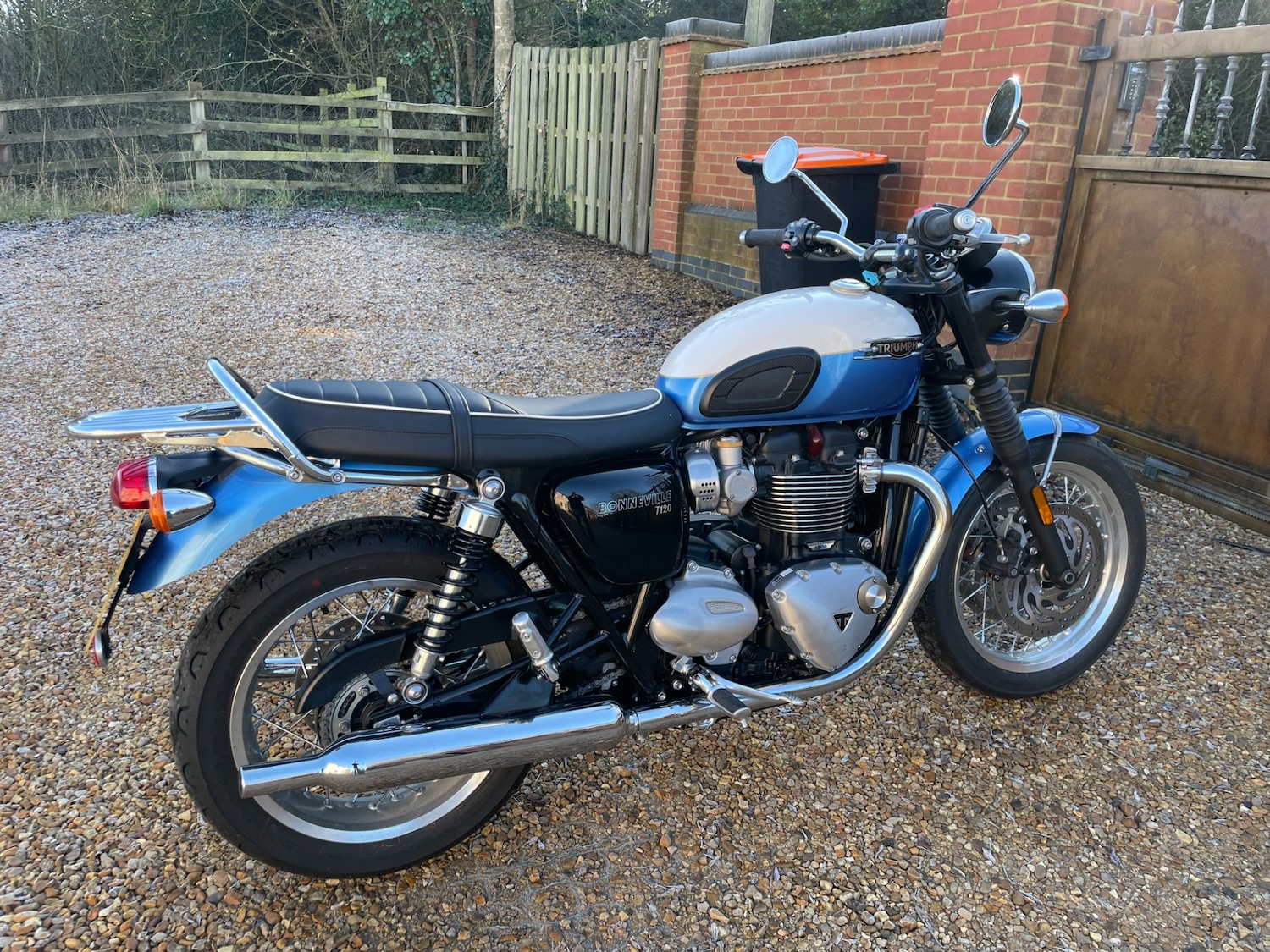 Triumph BONNEVILLE