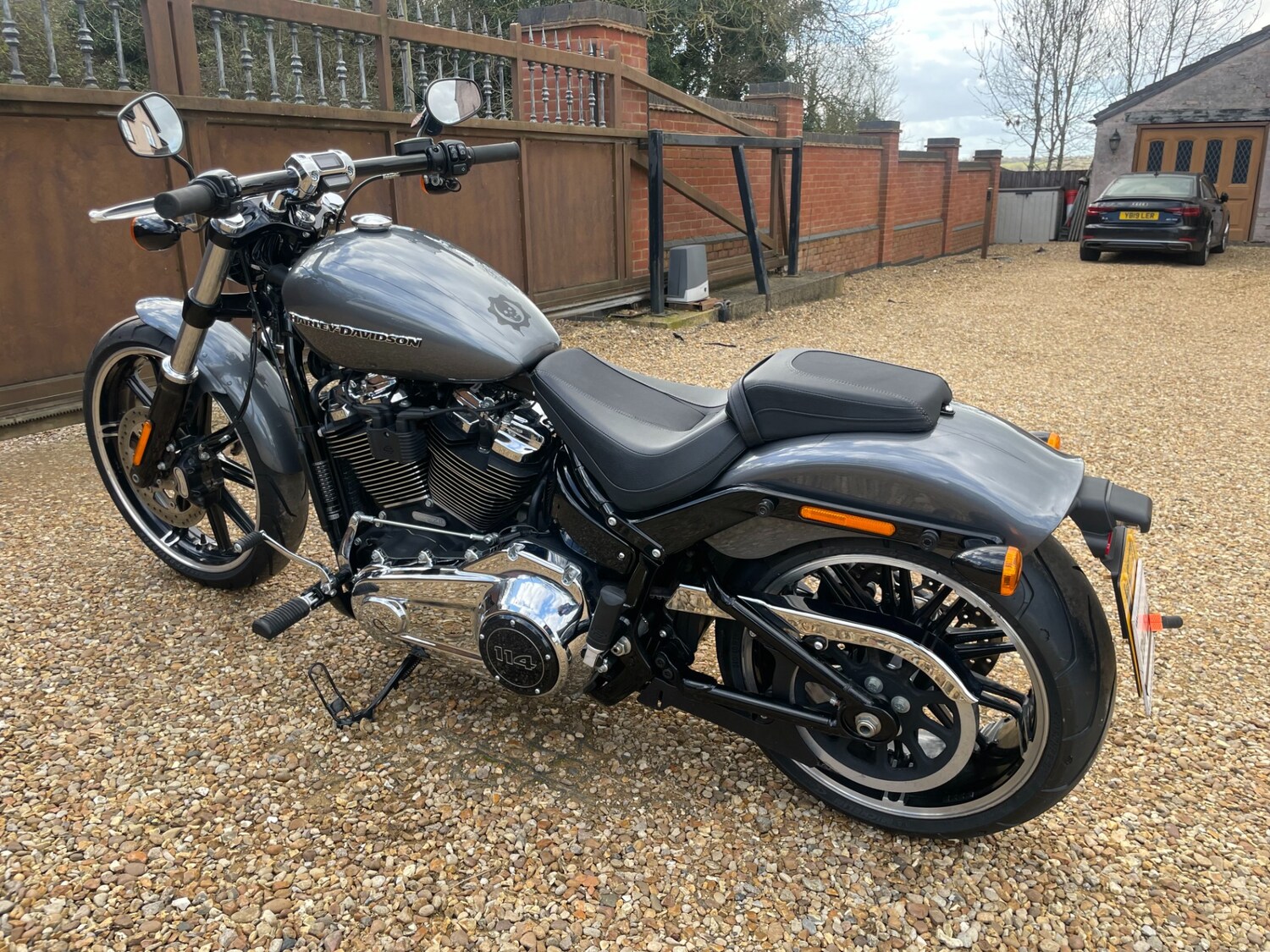 Harley-Davidson SOFTAIL BREAKOUT