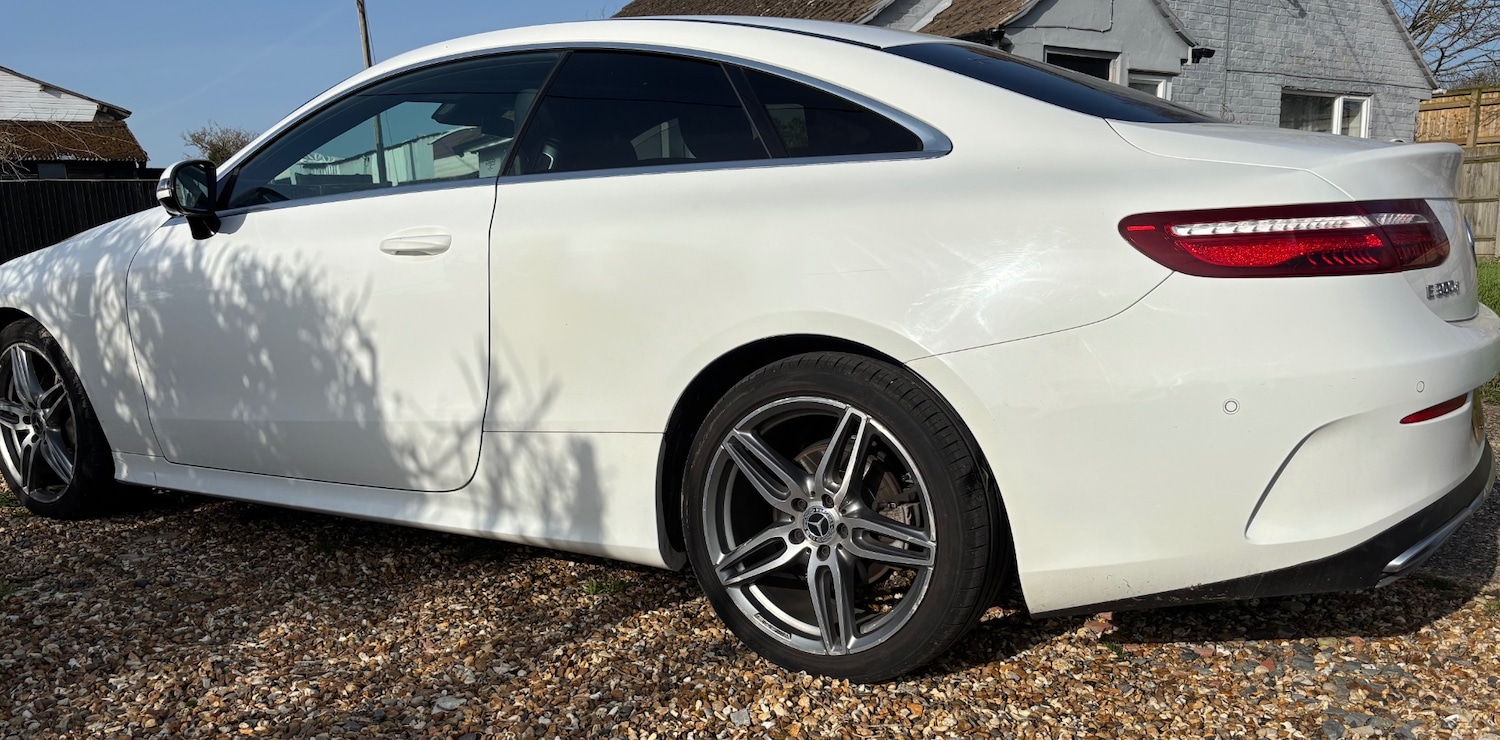 Used Mercedes-Benz E Class 2020 for sale - 77663744: Photo 2