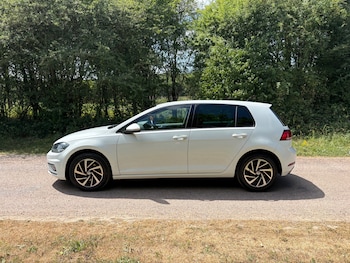 Used Volkswagen Golf 2019 for sale - 79196016: Photo