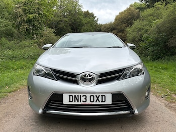 Used Toyota Auris 2013 for sale - 78559320: Photo