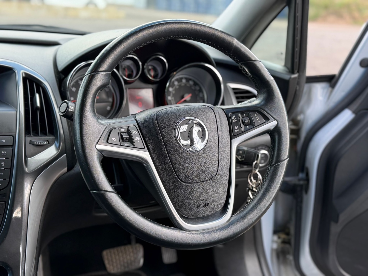 Used Vauxhall Astra 2013 for sale - 78133942: Photo 20